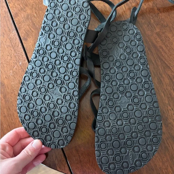 Laboo leather Black Strappy barefoot Sandals - Picture 4 of 6